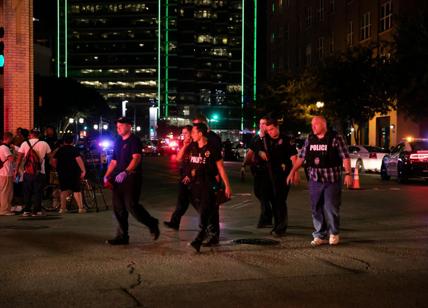 Houston,polizia uccide afroamericano. Usa,cortei e scontri: 77 arresti
