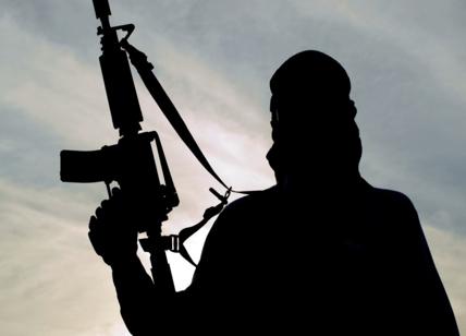 Afghanistan: Isis attacca l'accademia militare di Kabul, 5 morti