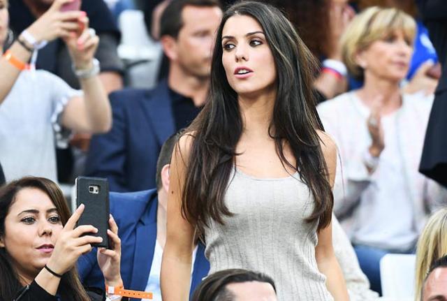 Le Wags francesi durante Francia-Albania