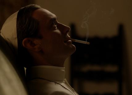 Young Pope, svelate le prime immagini della serie Sky con Sorrentino