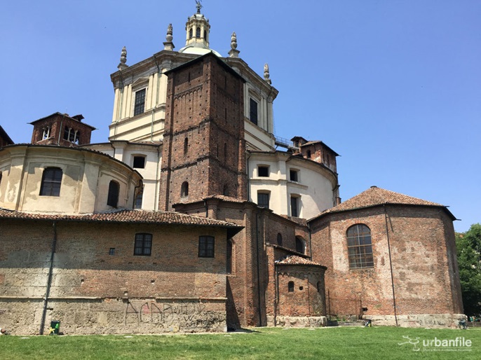 La basilica di San Lorenzo a Milano 02