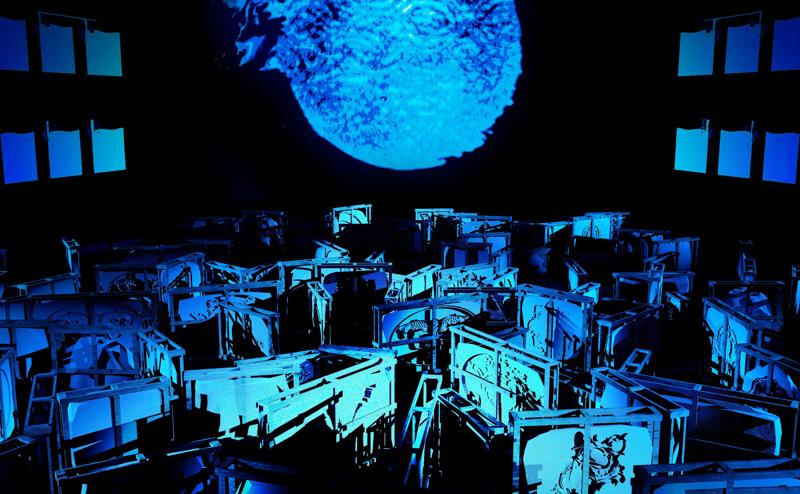 Un'immagine della videoarte di Fabrizio Plessi al Teatro La Fenice di Venezia. Un'immagine della videoarte di Fabrizio Plessi al Teatro La Fenice di Venezia.