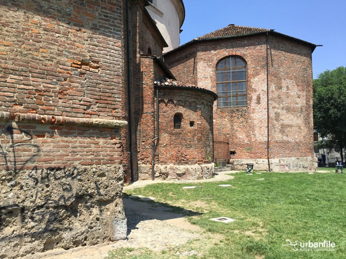 La basilica di San Lorenzo a Milano 06