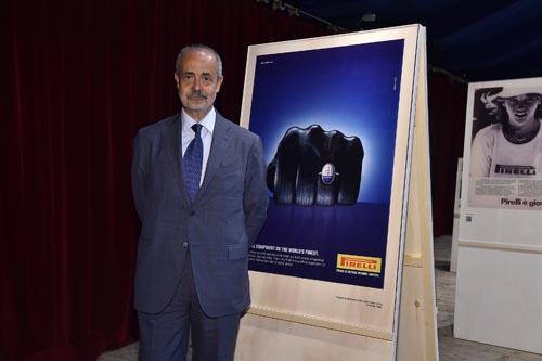Antonio Calabrò alla presentazione del volume La Pubblicità con la P maiuscola, che racconta la storia della pubblicità Pirelli dagli anni '70 al Duemila con oltre 800 immagini. Antonio Calabrò alla presentazione del volume La Pubblicità con la P maiuscola, che racconta la storia della pubblicità Pirelli dagli anni '70 al Duemila con oltre 800 immagini.