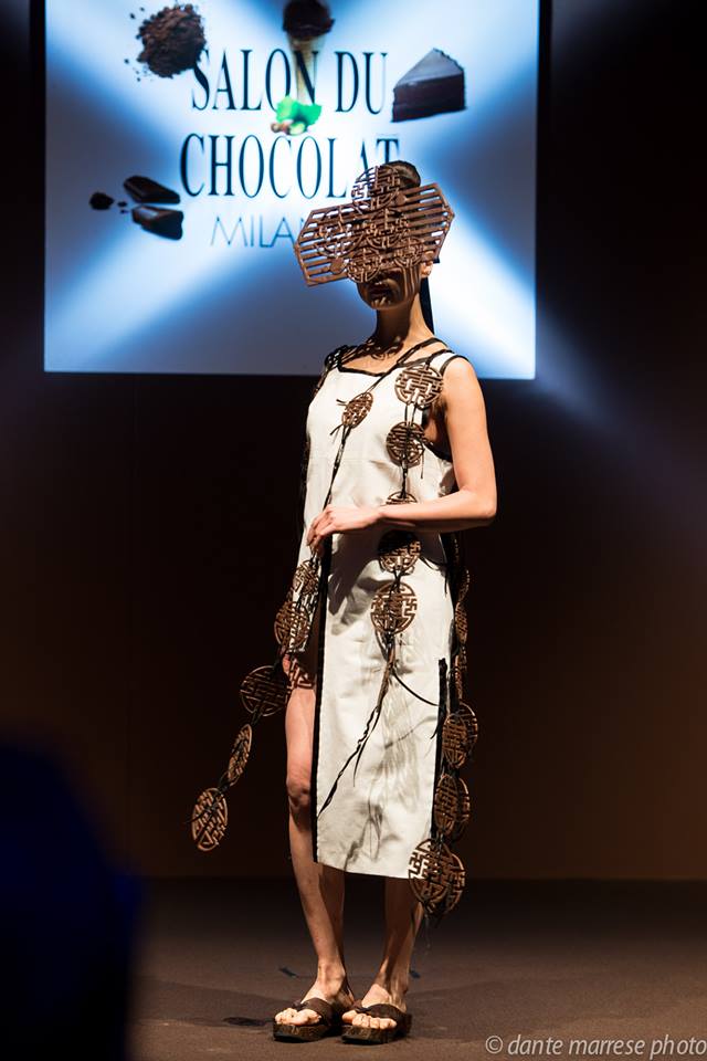 Chocolate Fashion Show al Salon du Chocolat (foto: Dante Marrese) Chocolate Fashion Show al Salon du Chocolat (foto: Dante Marrese)