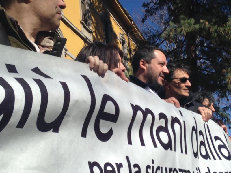 Matteo Salvini alla caserma Montello di Milano Matteo Salvini alla caserma Montello di Milano