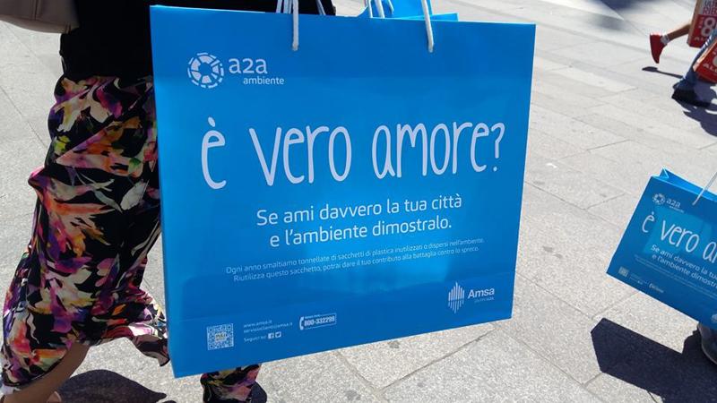 La campagna anti-mozziconi a Milano La campagna anti-mozziconi a Milano