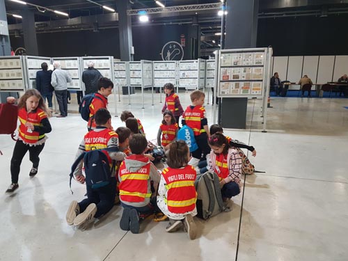 Bambini delle scolaresche partecipano a un workshop a Milanofil 2017, la rassegna filatelica più attesa, che compie 30 anni. Bambini delle scolaresche partecipano a un workshop a Milanofil 2017, la rassegna filatelica più attesa, che compie 30 anni.