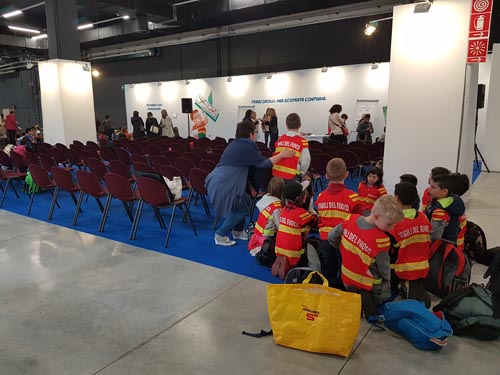 Bambini delle scolaresche partecipano a un workshop a Milanofil 2017, la rassegna filatelica più attesa, che compie 30 anni. Bambini delle scolaresche partecipano a un workshop a Milanofil 2017, la rassegna filatelica più attesa, che compie 30 anni.