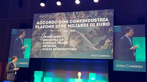 Un momento della presentazione dell'evento Sharing Italy al grattacielo Intesa Sanpaolo a Torino. Un momento della presentazione dell'evento Sharing Italy al grattacielo Intesa Sanpaolo a Torino.