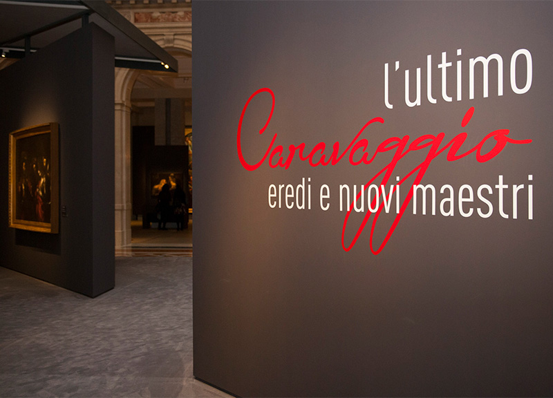 Un allestimento della mostra L'ultimo Caravaggio. Eredi e nuovi maestri, alle Gallerie d'Italia di piazza della Scala a Milano. Un allestimento della mostra L'ultimo Caravaggio. Eredi e nuovi maestri, alle Gallerie d'Italia di piazza della Scala a Milano.