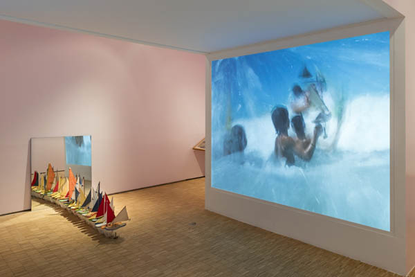 video di FRANCIS ALYS studio per Don’t Cross the Bridge Before You Get to the River 2006 2009, © Gianluca Di Ioia video di FRANCIS ALYS studio per Don’t Cross the Bridge Before You Get to the River 2006 2009, © Gianluca Di Ioia