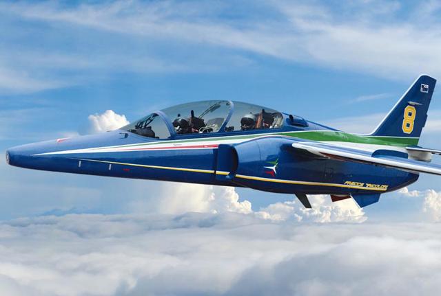 Leonardo sbarca negli Emirati per presentare le migliori tecnologie per la sicurezza, l’aerospazio e la cyber security. Leonardo sbarca negli Emirati per presentare le migliori tecnologie per la sicurezza, l’aerospazio e la cyber security.