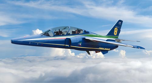Un Aermacchi M 345HET PAN di Leonardo. Un Aermacchi M 345HET PAN di Leonardo.
