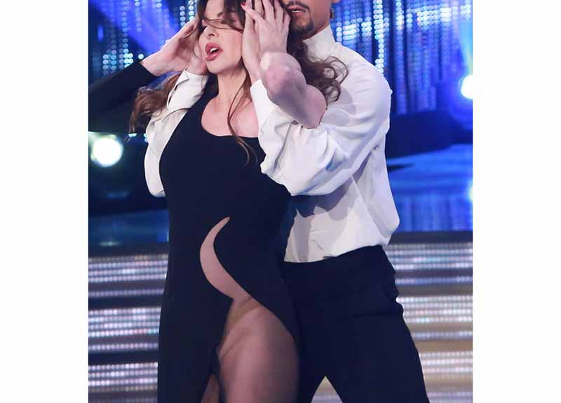 alba parietti senza slip ape (1)