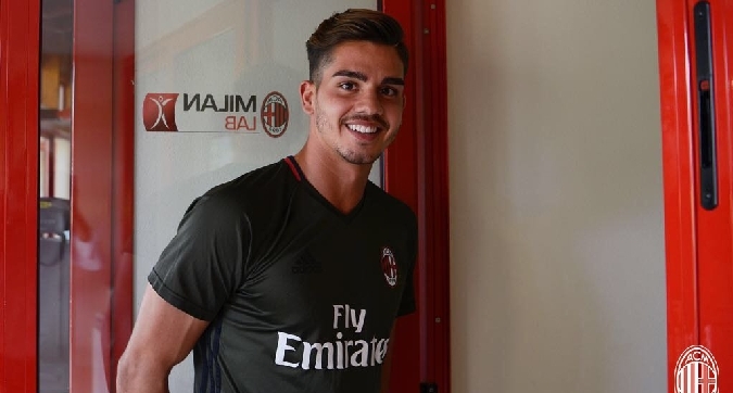 Andrè Silva (pagina Facebook Milan)