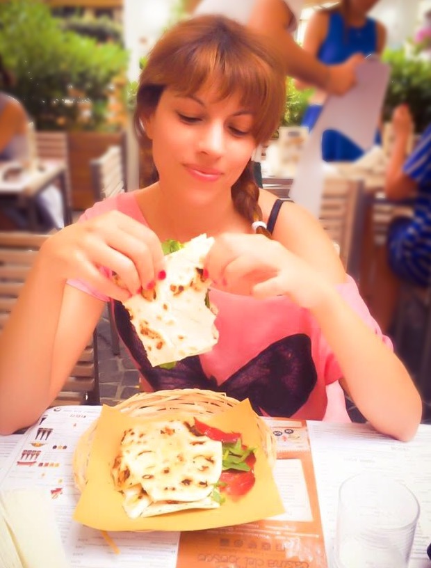 Chi l'ha detto che la buona piadina è solo in Romagna? Ecco cinque posti speciali a Milano selezionati per Affaritaliani.it dall'inviata speciale Krystel Lowell (www.theshowear.com) dove gustare una piada davvero unica...