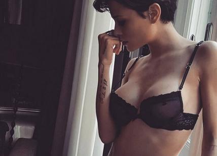 SILVIA PROVVEDI E FABRIZIO CORONA/ "Belen? Poco buon gusto le foto di loro due avvinghiati"