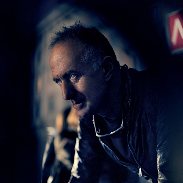 Il regista italiano Stefano Sollima ha diretto "The legend of the red hand" il corto di Campari Il regista italiano Stefano Sollima ha diretto "The legend of the red hand" il corto di Campari