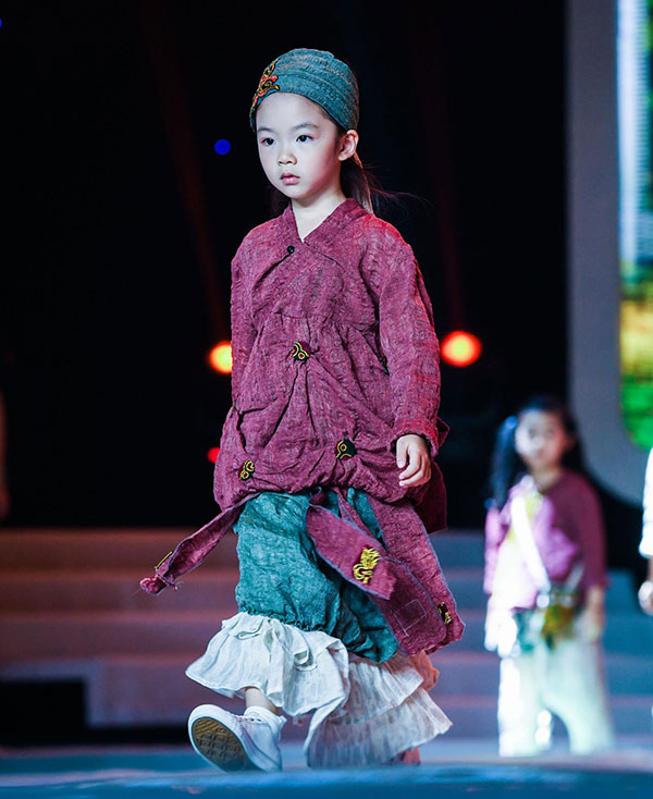 Moda, Concorso Nazionale per la Produzione dei Bambini in Cina