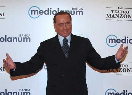 Pensioni, Berlusconi: "1000 euro pensioni minime anche per mamme". APE PENSIONI CAOS