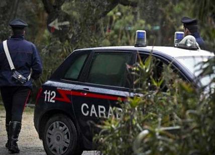 Sardegna, ragazza 22enne si suicida: 3 amici la ricattavano per un video hard
