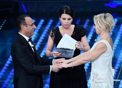 Sanremo 2017: Geppy Cucciari difende le donne, "Je suis patata bollente"