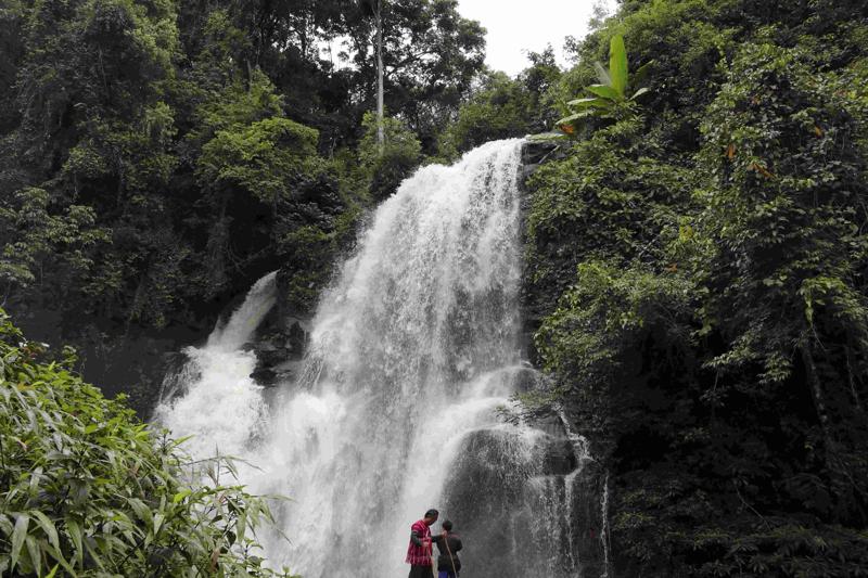 cascata del parco Doi Inthanon