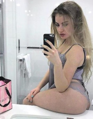 Chloe Ayling, la modella 20enne inglese rapita a Milano Chloe Ayling, la modella 20enne inglese rapita a Milano