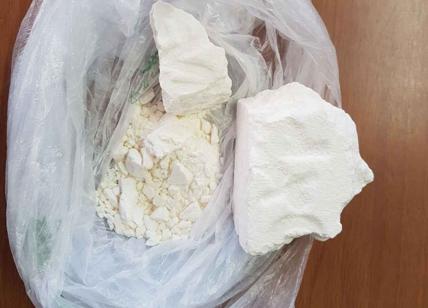 Quasi 4 kg di cocaina in macchina: la droga avrebbe fruttato 400mila euro