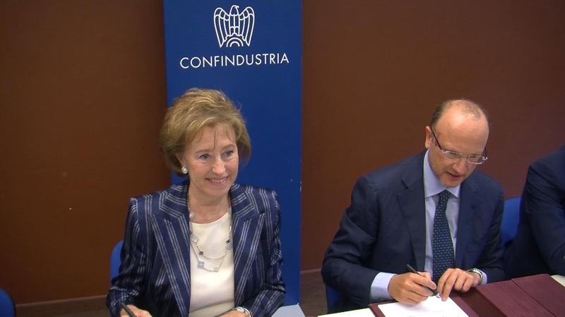 Il Presidente di Confindustria Vincenzo Boccia e la Presidente del Consiglio di Gestione Ubi Banca Letizia Moratti alla sigla del Protocollo d'intesa per sostenere e far crescere le imprese impegnate in processi di innovazione e trasformazione digitale. Il Presidente di Confindustria Vincenzo Boccia e la Presidente del Consiglio di Gestione Ubi Banca Letizia Moratti alla sigla del Protocollo d'intesa per sostenere e far crescere le imprese impegnate in processi di innovazione e trasformazione digitale.