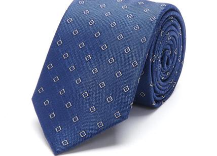 Camicissima, un'imperdibile promozione per la giornata mondiale della cravatta
