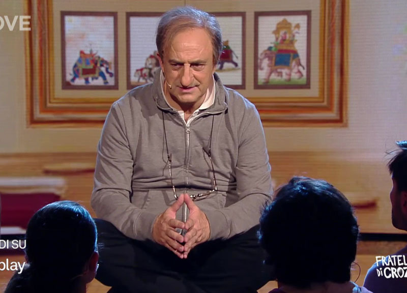crozza yoga