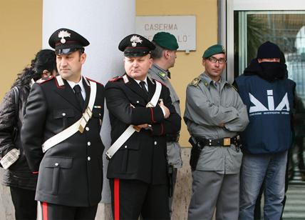 'Ndrangheta, il sistema rifiuti dei Piromalli: 7 fermi. Coinvolta poliziotta