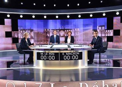 Dibattito alla televisione francese tra Marine Le Pen e Emmanuel Macron