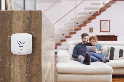 La consolle dell'offerta Edison Smart Living è in grado di connettere e gestire in modo facile un numero sempre crescente di device intelligenti disponibili sul mercato e acquistabili anche attraverso il sito www.edisonenergia.it. La consolle dell'offerta Edison Smart Living è in grado di connettere e gestire in modo facile un numero sempre crescente di device intelligenti disponibili sul mercato e acquistabili anche attraverso il sito www.edisonenergia.it.