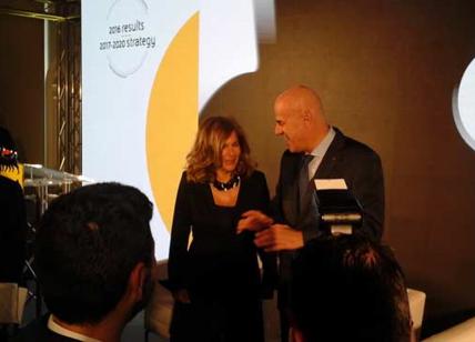 Eni aumenta la produzione con meno investimenti. La nuova strategy di Descalzi Eni aumenta la produzione con meno investimenti. La nuova strategy di Descalzi