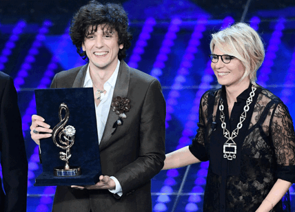 Sanremo 2017, Ermal Meta vince il Premio Cover. 49,7% di share