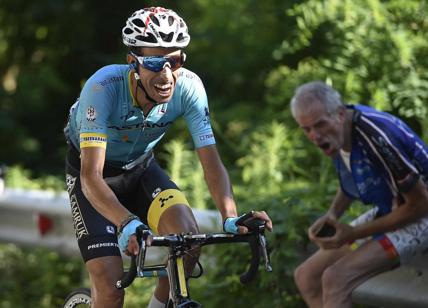 Tour de France: Aru maglia gialla, Bardet vince a Peyragudes. Froome staccato