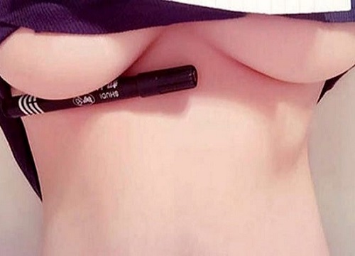 #Escile: riparte la sexy-sfida social tra le universitarie milanesi #Escile: riparte la sexy-sfida social tra le universitarie milanesi