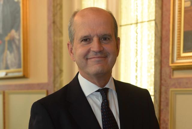 Ignacio Jaquotot, responsabile della Divisione Banche Estere di Intesa Sanpaolo: 11 Banche in altrettanti Paesi. Ignacio Jaquotot, responsabile della Divisione Banche Estere di Intesa Sanpaolo: 11 Banche in altrettanti Paesi.