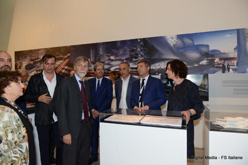 Un momento dell'inaugurazione della nuova stazione Napoli Afragola di FS Italiane. Un momento dell'inaugurazione della nuova stazione Napoli Afragola di FS Italiane.