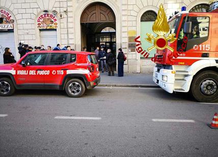 Roma, paura a via Cavour per una fuga di gas. Evacuato un palazzo