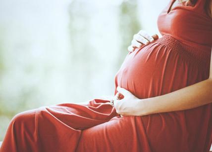 Pertosse in gravidanza, arriva test che protegge mamma e feto