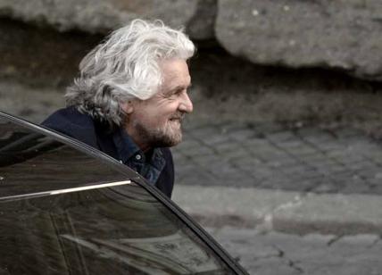 Beppe Grillo show: “A Roma abbiamo contro Governo e Regione”. L'accusa