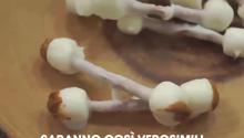 Halloween, come preparare i terrificanti ossicini di marshmallow!