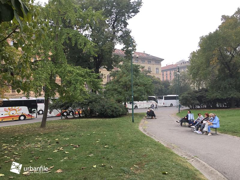 Pullman turistici in piazza Castello: la soluzione di UrbanFile Immagine2