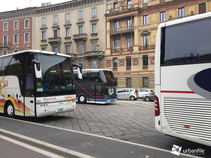 Pullman turistici in piazza Castello: la soluzione di UrbanFile Immagine6