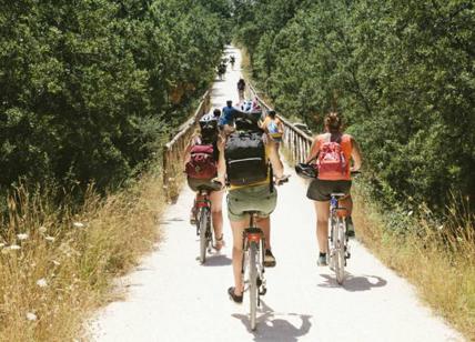 L'Estate in Puglia 'allunga' in bici e a piedi oltre il mare