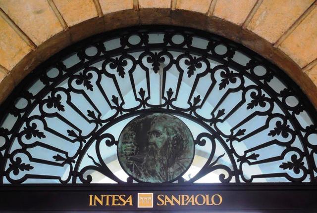 Intesa Sanpaolo, sostegno alla giornata nazionale per la colletta alimentare